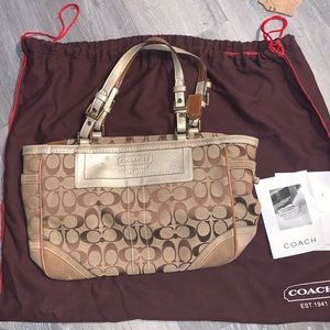 Coach Medium Tote Bag